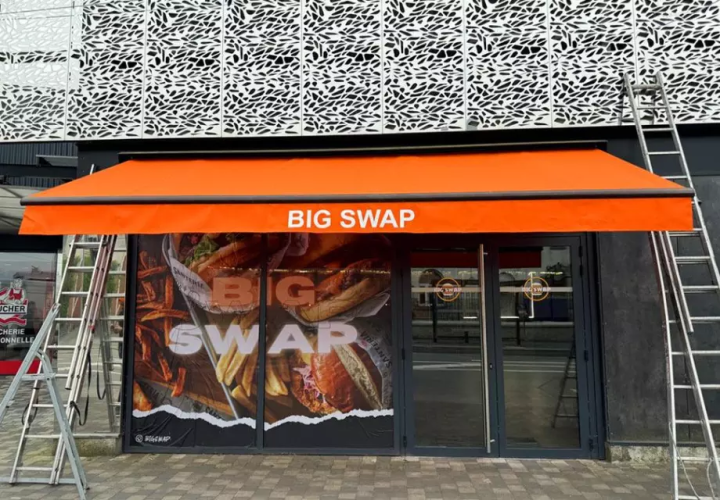 store banne